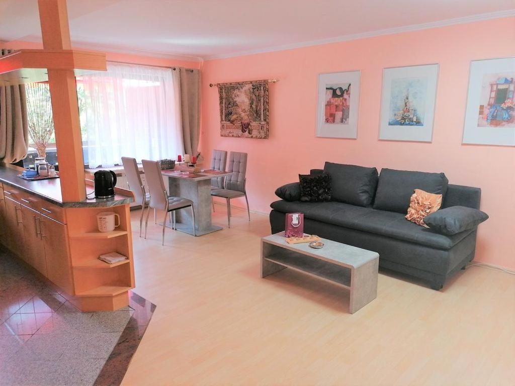 Top Ferienwohnung Mit Tiefgaragenstellplatz, Auch Fuer Laengere Aufenthalte ザスバッハヴァルデン エクステリア 写真